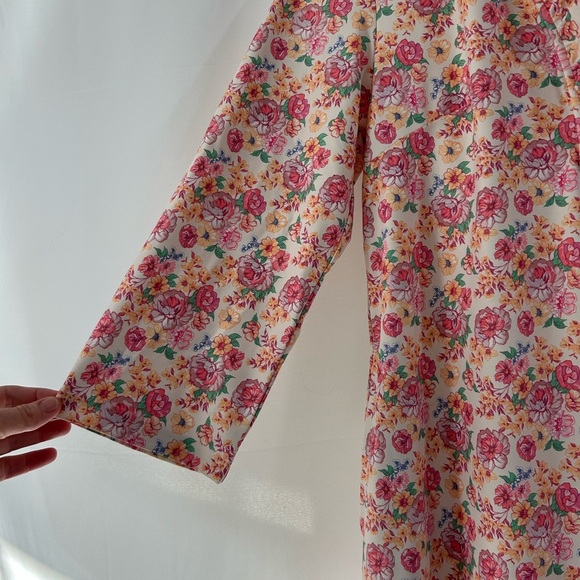 Simply Southern Women’s Dress Size Medium Soft Material Floral Pastel Pockets - Picture 3 of 10